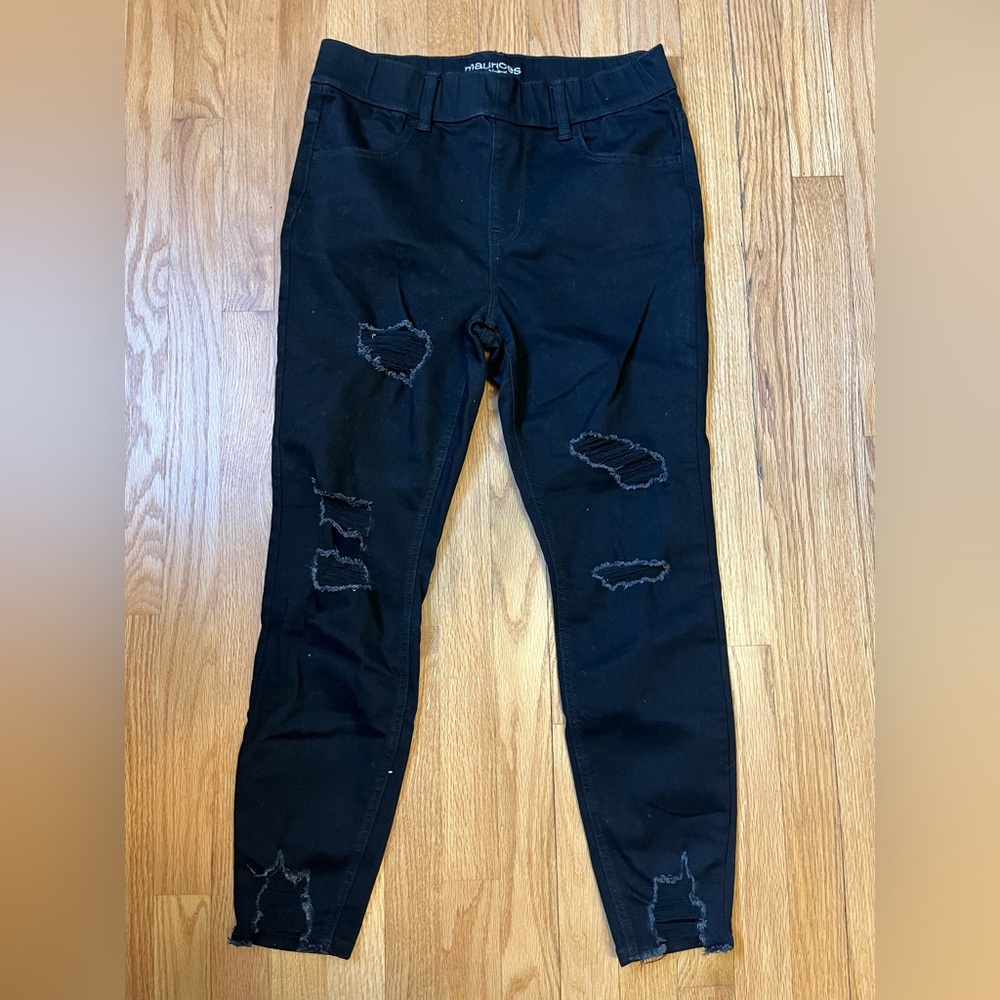 Maurices Black Distressed Jeggings